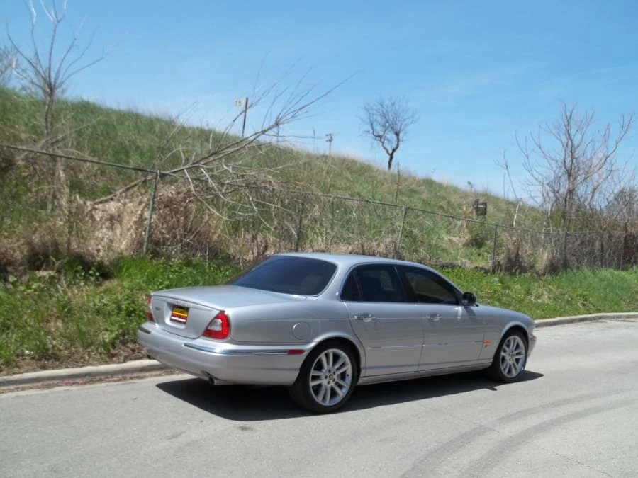 2004 Jaguar Replica - Image 8 of 9