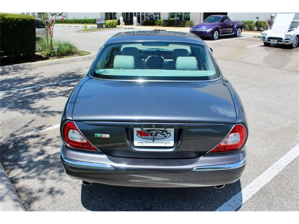 2004 Jaguar X350/X356/X358 XJR - Image 29 of 31