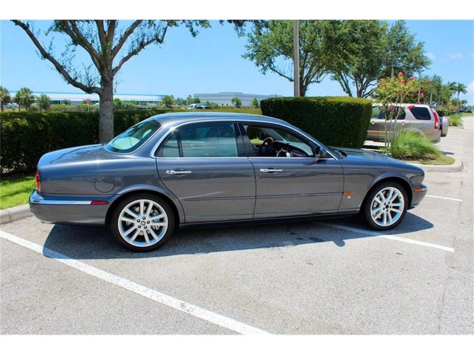 2004 Jaguar X350/X356/X358 XJR - Image 17 of 31