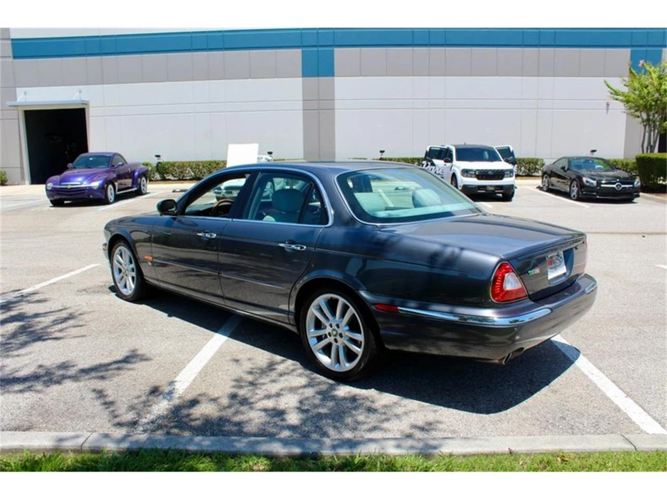 2004 Jaguar X350/X356/X358 XJR - Image 27 of 31