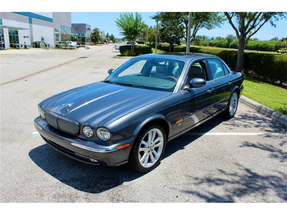 2004 Jaguar X350/X356/X358 XJR - Image 23 of 31