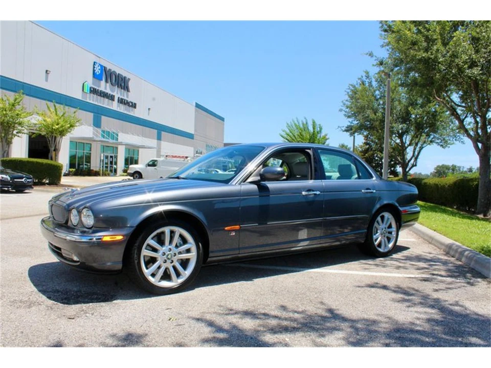 2004 Jaguar X350/X356/X358 XJR - Image 7 of 31