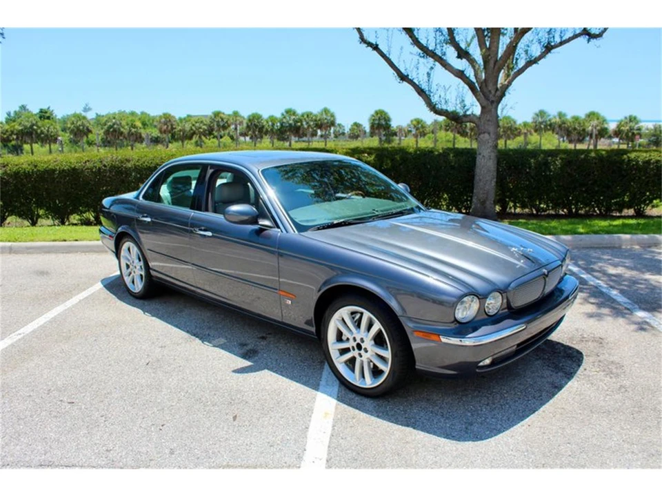 2004 Jaguar X350/X356/X358 XJR - Image 20 of 31
