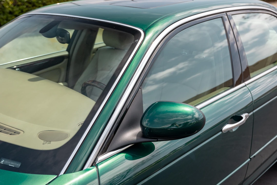 2004 Jaguar X350/X356/X358 XJR - Image 23 of 31