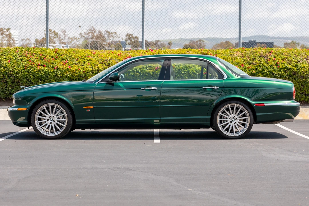 2004 Jaguar X350/X356/X358 XJR - Image 8 of 31