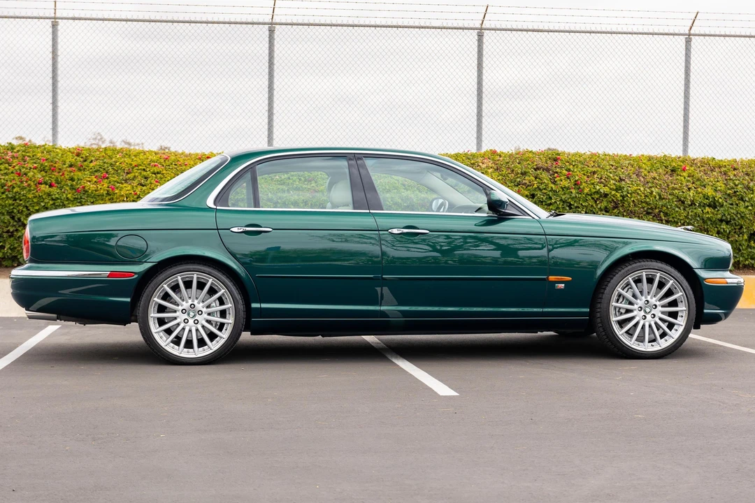 2004 Jaguar X350/X356/X358 XJR - Image 3 of 31