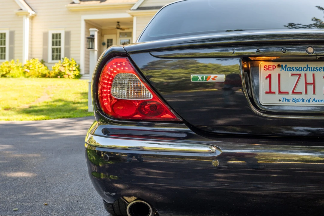 2004 Jaguar X350/X356/X358 XJR - Image 26 of 31