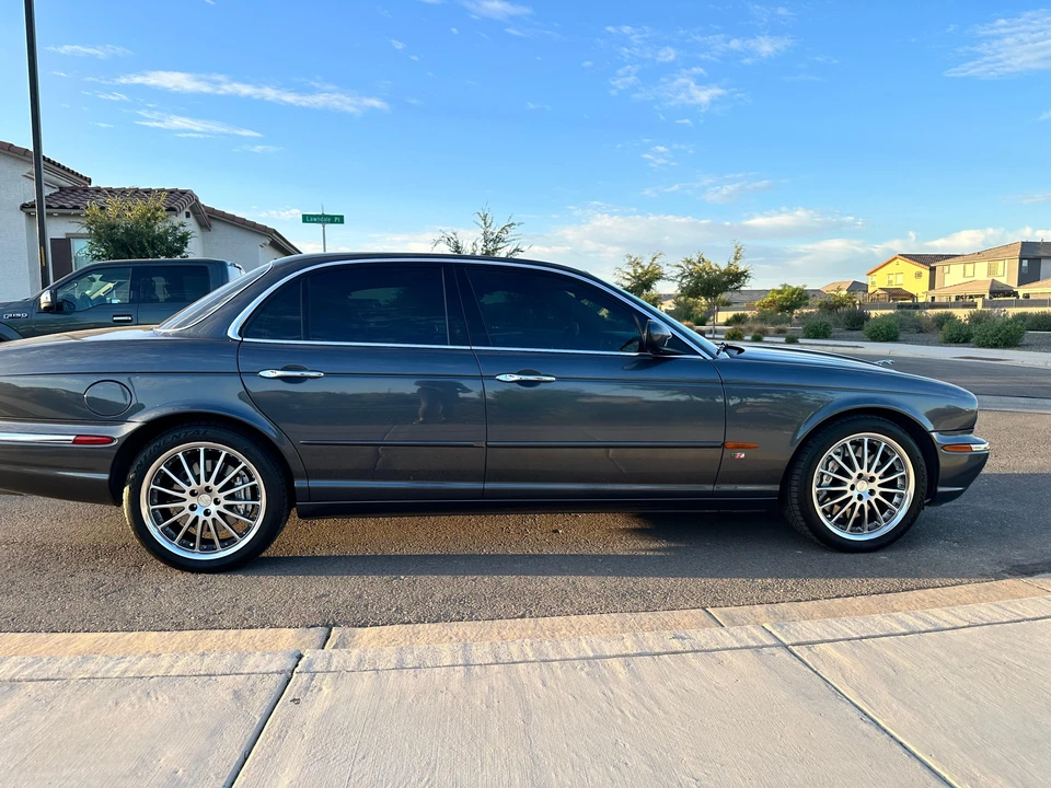 2004 Jaguar X350/X356/X358 XJR - Image 28 of 31