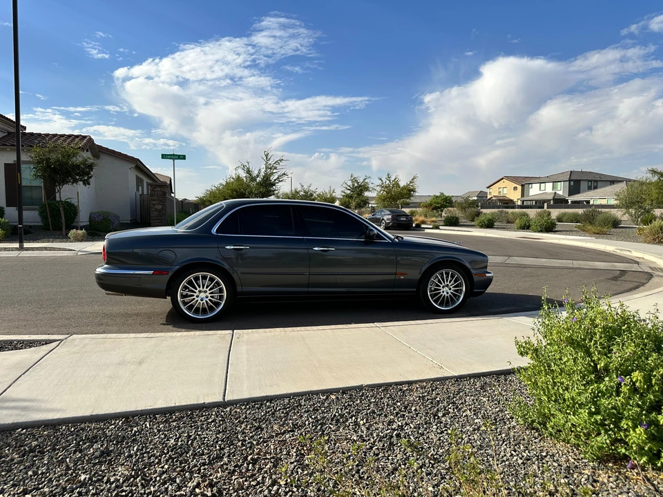 2004 Jaguar X350/X356/X358 XJR - Image 27 of 31