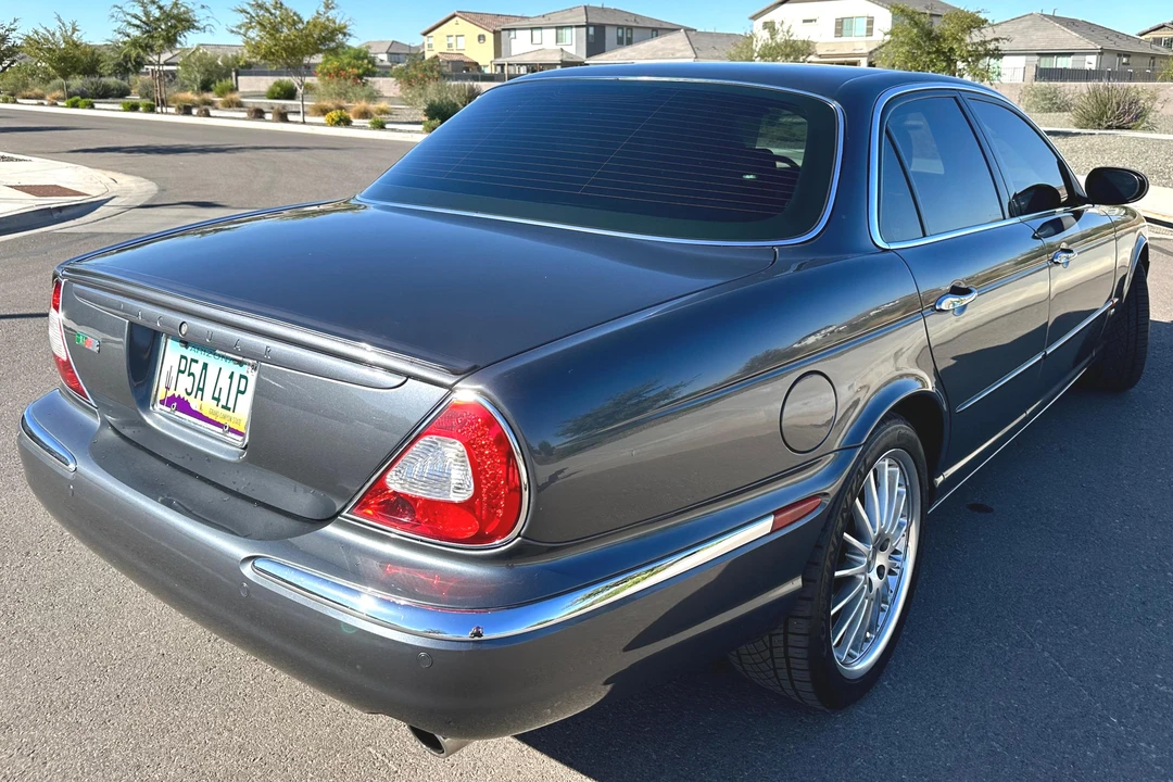 2004 Jaguar X350/X356/X358 XJR - Image 5 of 31
