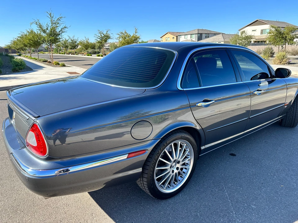 2004 Jaguar X350/X356/X358 XJR - Image 26 of 31