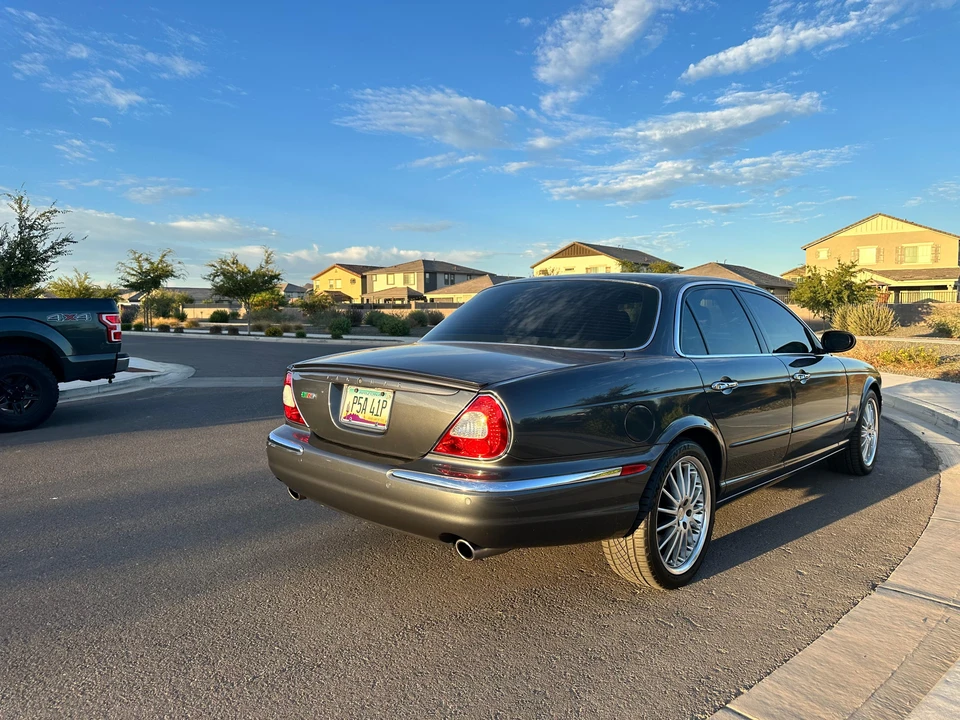 2004 Jaguar X350/X356/X358 XJR - Image 24 of 31
