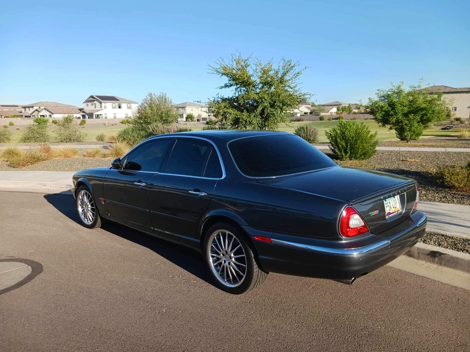 2004 Jaguar X350/X356/X358 XJR - Image 16 of 31