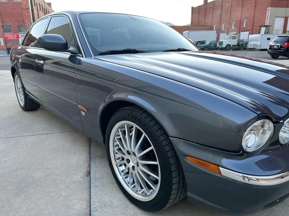 2004 Jaguar X350/X356/X358 XJR - Image 25 of 31