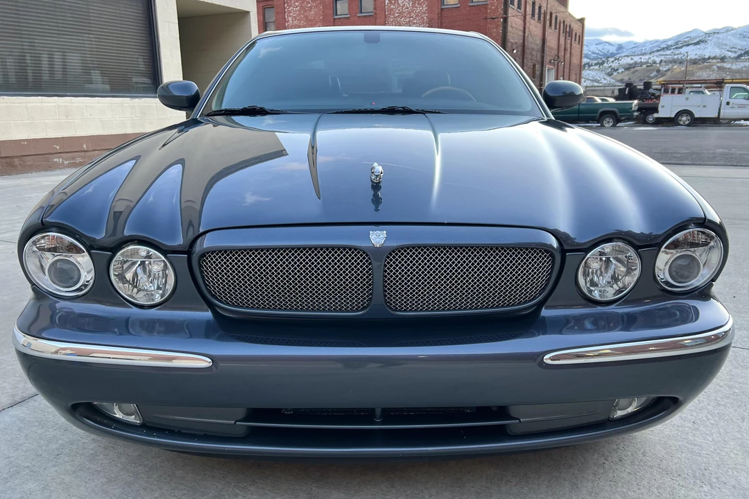 2004 Jaguar X350/X356/X358 XJR - Image 2 of 31