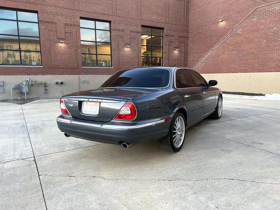 2004 Jaguar X350/X356/X358 XJR - Image 13 of 31