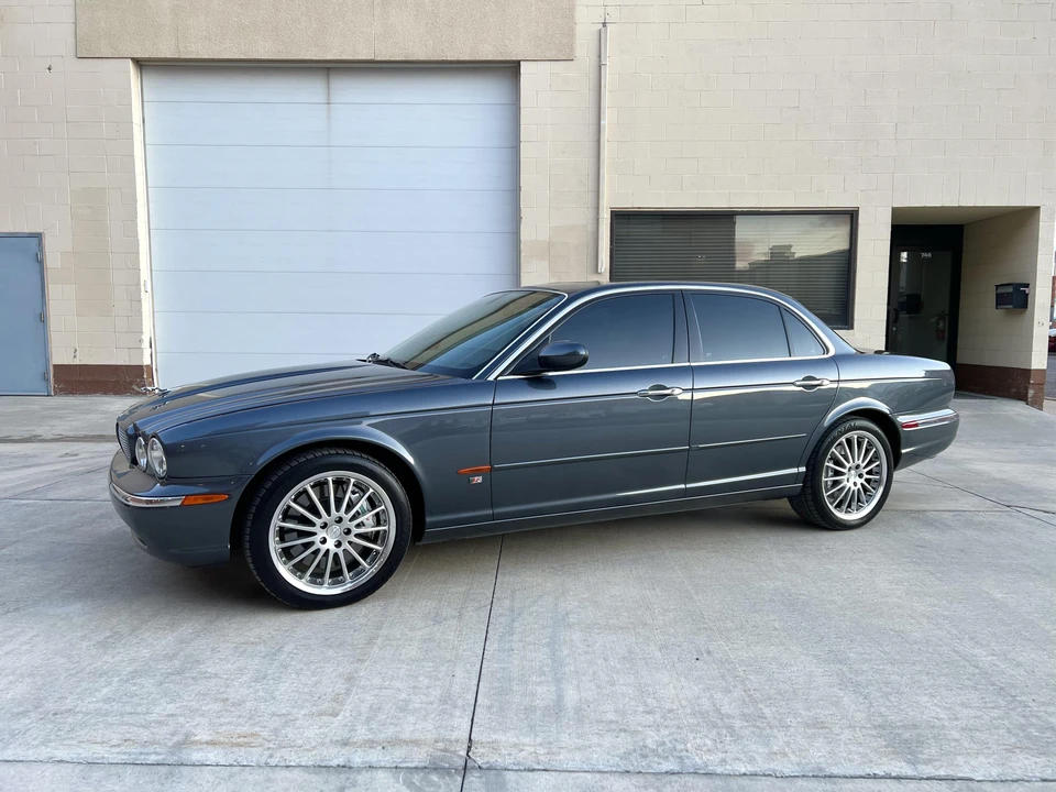 2004 Jaguar X350/X356/X358 XJR - Image 9 of 31