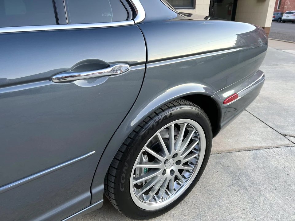 2004 Jaguar X350/X356/X358 XJR - Image 22 of 31