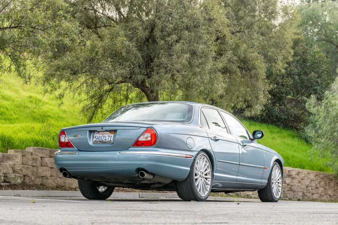 2004 Jaguar X350/X356/X358 XJR - Image 12 of 31