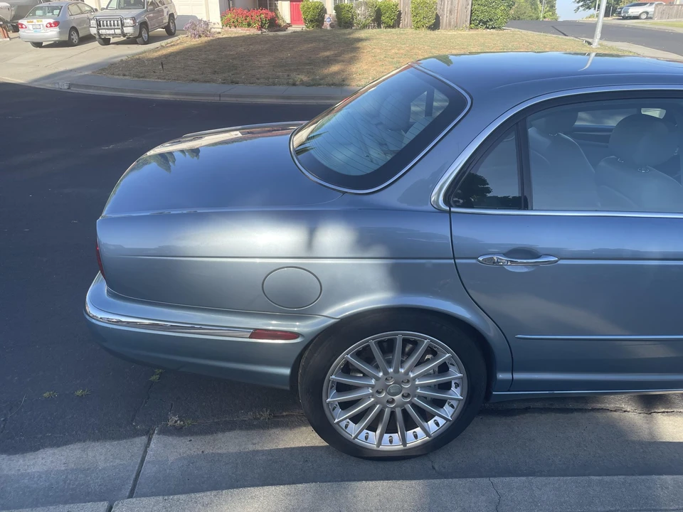 2004 Jaguar X350/X356/X358 XJR - Image 28 of 31