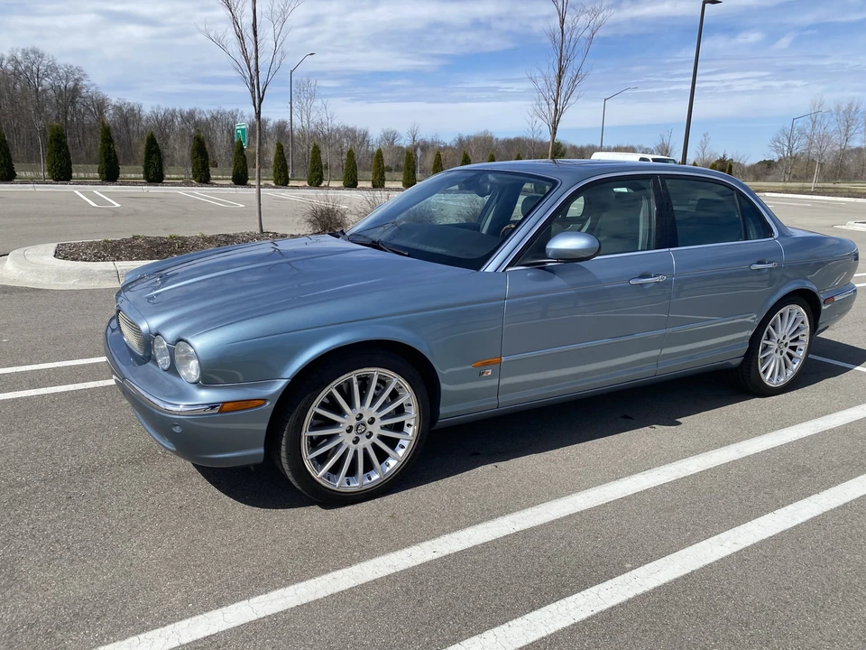 2004 Jaguar X350/X356/X358 XJR - Image 8 of 31