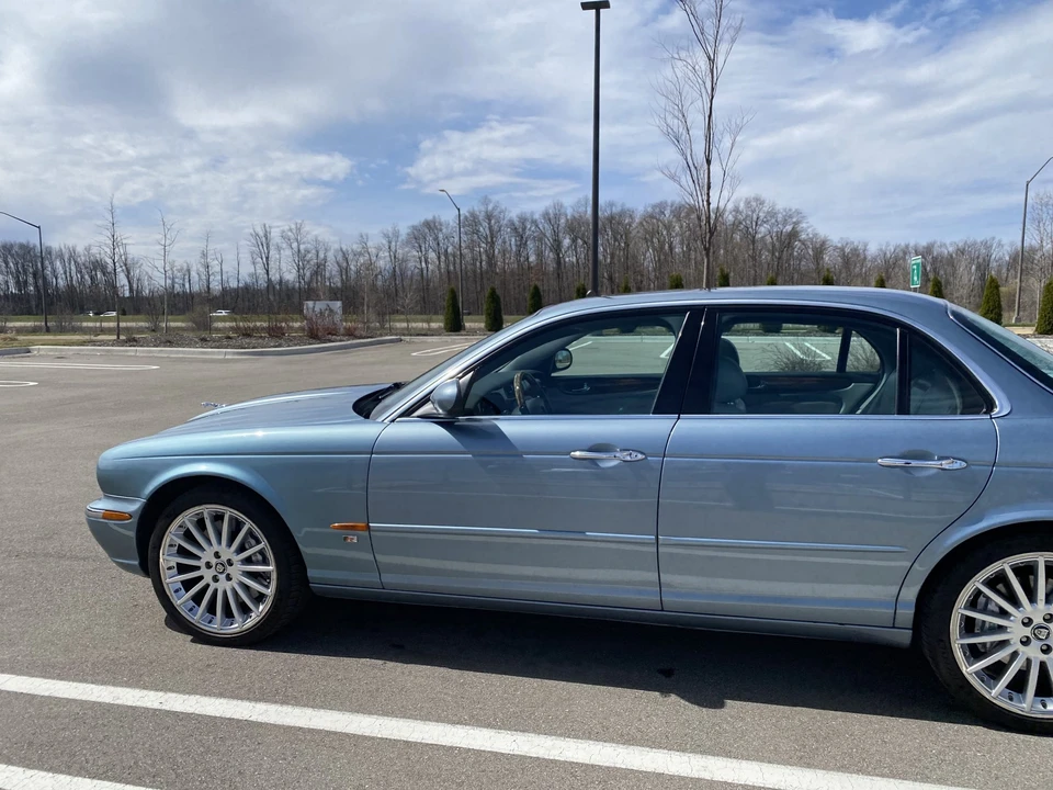 2004 Jaguar X350/X356/X358 XJR - Image 28 of 31