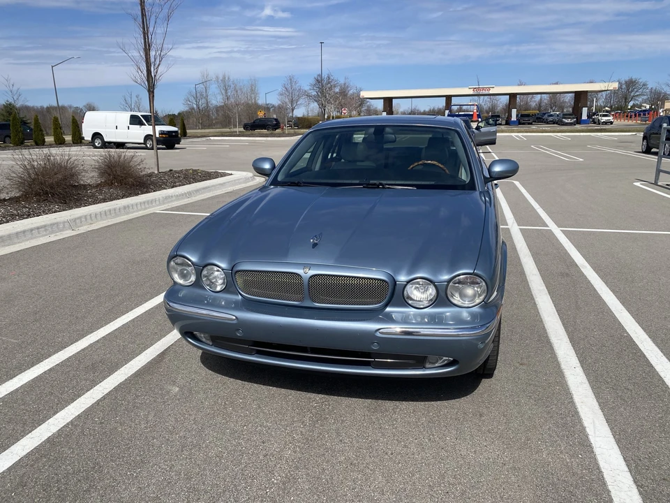 2004 Jaguar X350/X356/X358 XJR - Image 2 of 31
