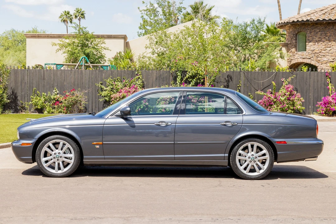 2004 Jaguar X350/X356/X358 XJR - Image 7 of 31