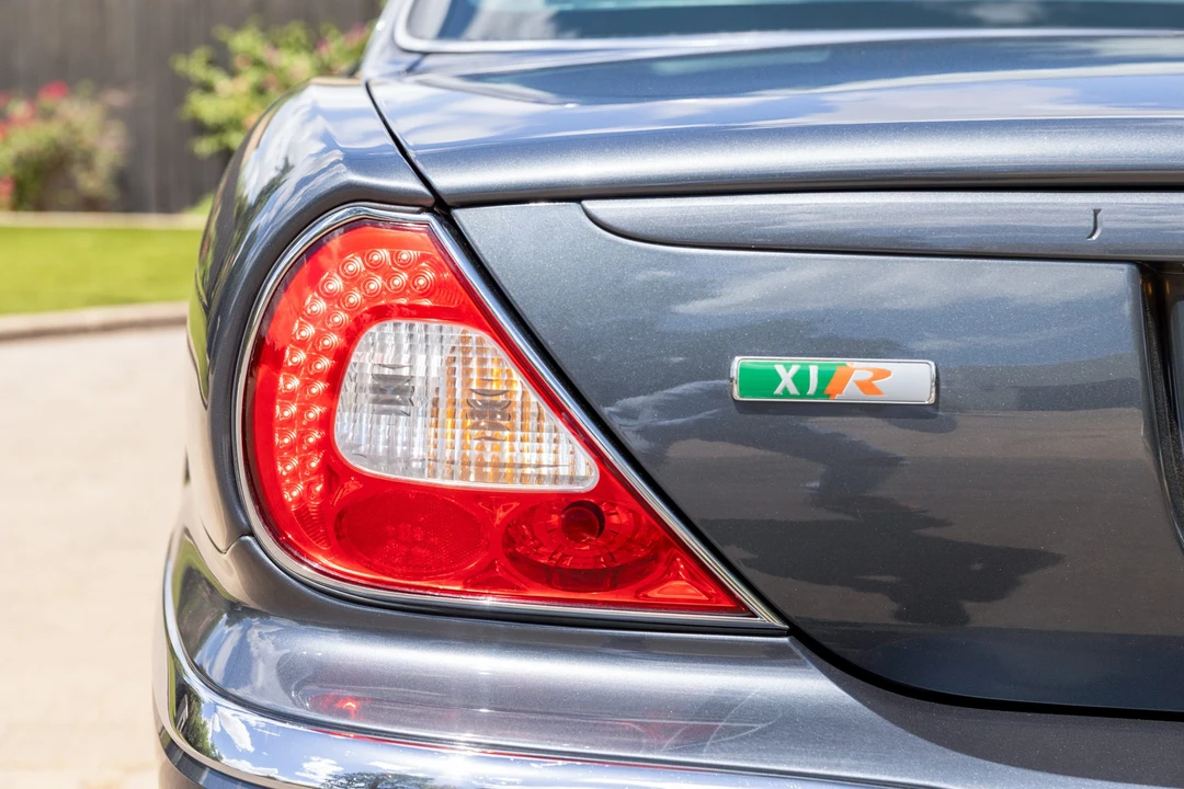 2004 Jaguar X350/X356/X358 XJR - Image 18 of 31