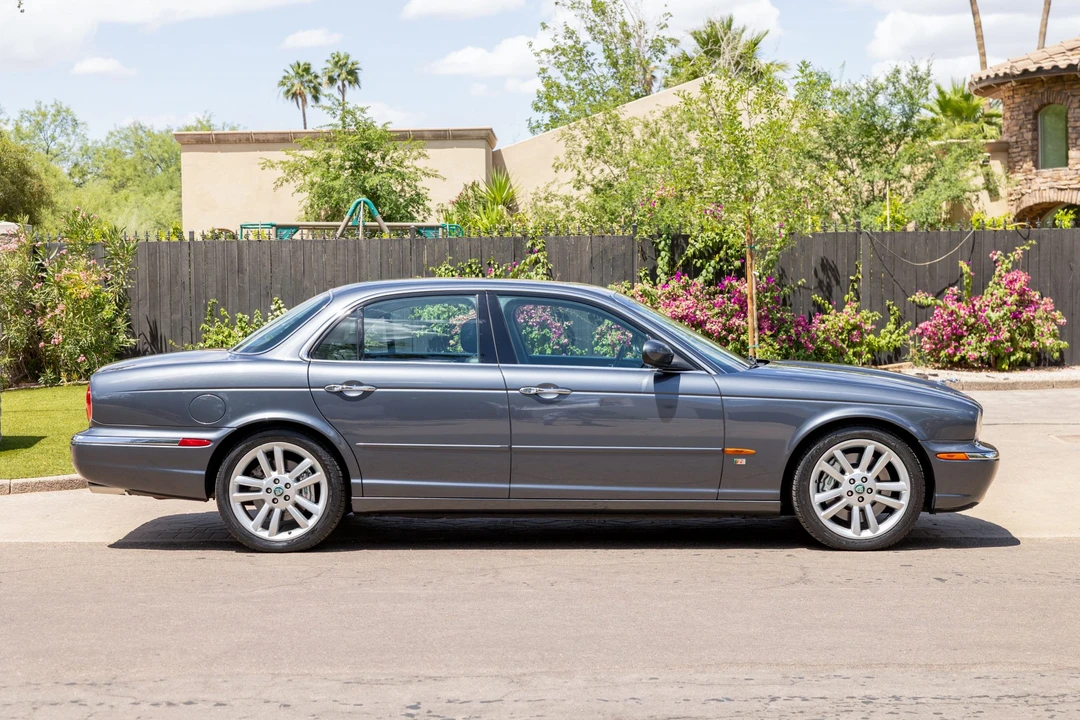 2004 Jaguar X350/X356/X358 XJR - Image 4 of 31