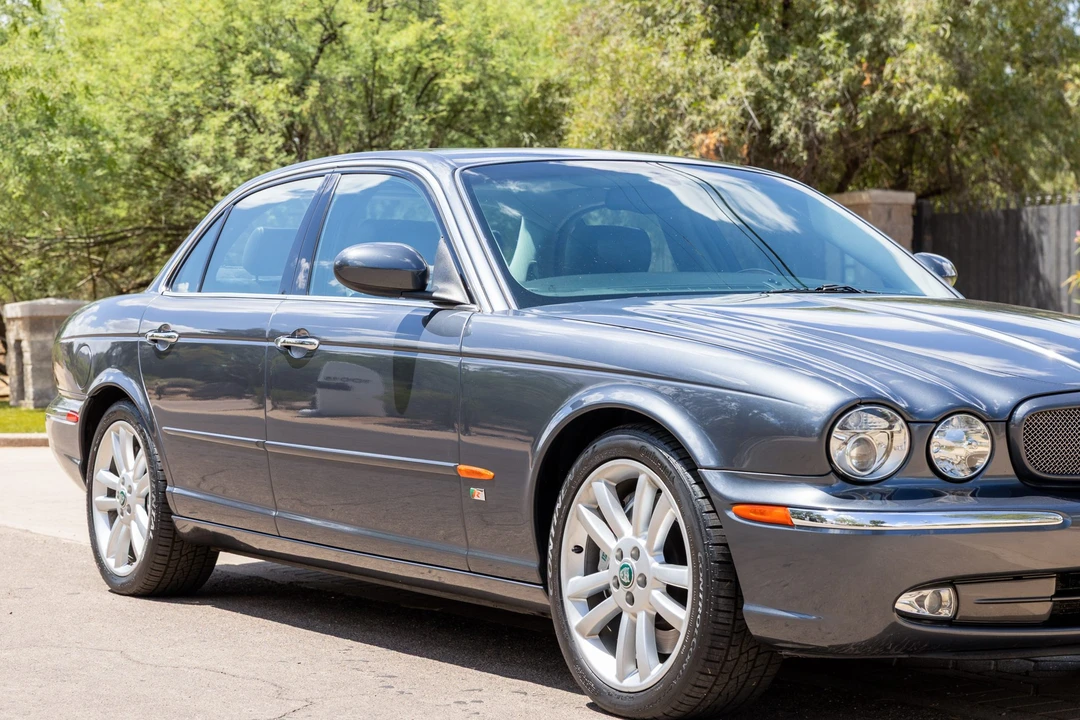 2004 Jaguar X350/X356/X358 XJR - Image 8 of 31