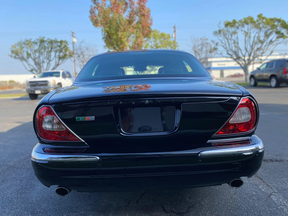 2004 Jaguar X350/X356/X358 XJR - Image 14 of 31