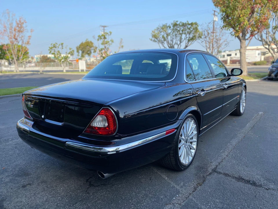 2004 Jaguar X350/X356/X358 XJR - Image 15 of 31