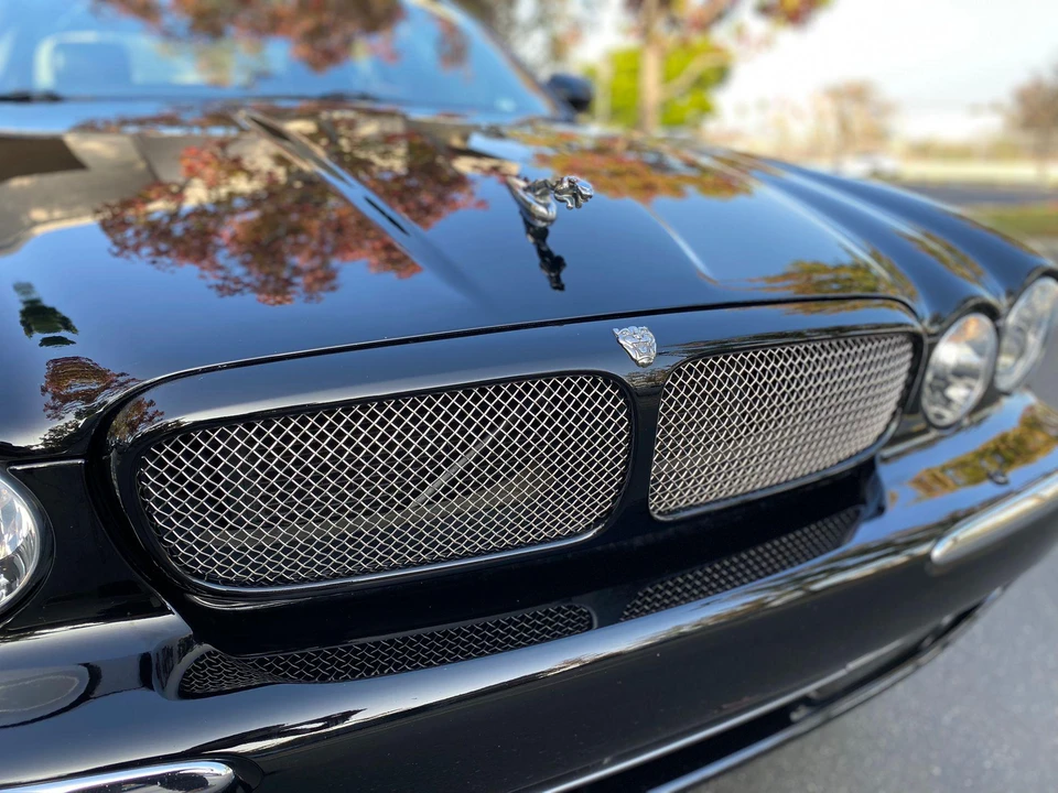 2004 Jaguar X350/X356/X358 XJR - Image 25 of 31