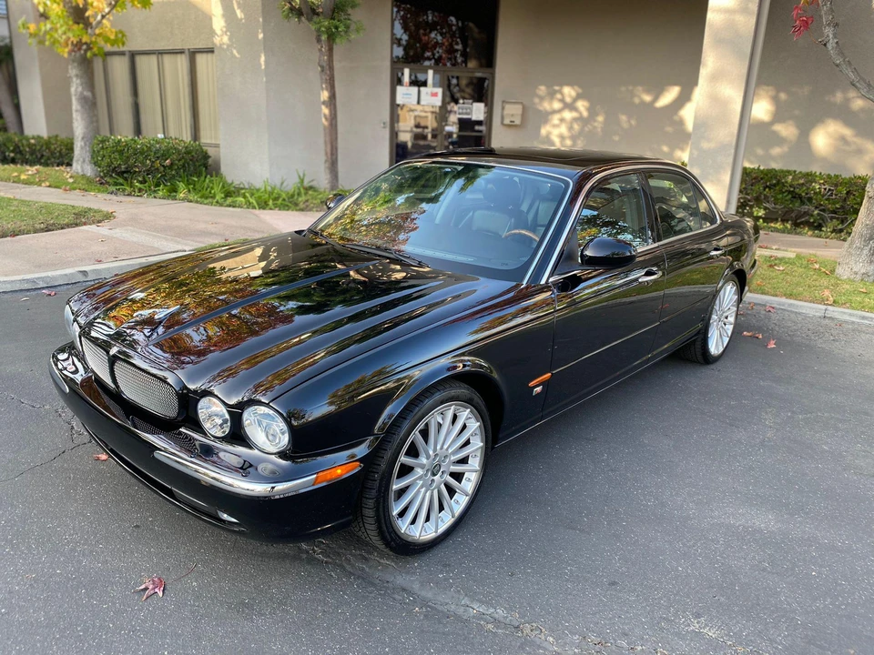 2004 Jaguar X350/X356/X358 XJR - Image 10 of 31
