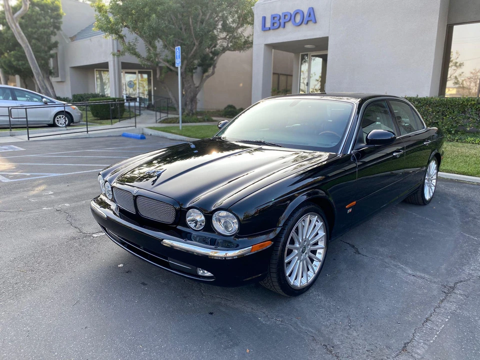 2004 Jaguar X350/X356/X358 XJR - Image 8 of 31