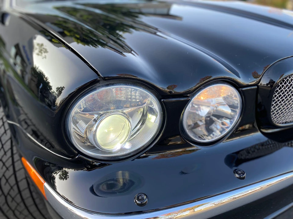 2004 Jaguar X350/X356/X358 XJR - Image 24 of 31