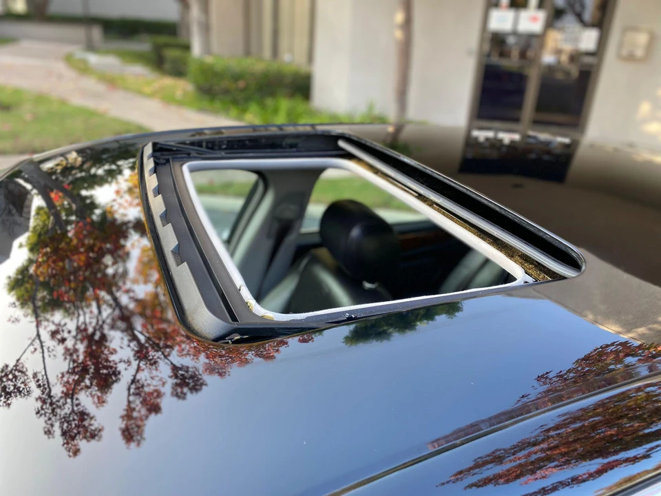 2004 Jaguar X350/X356/X358 XJR - Image 30 of 31
