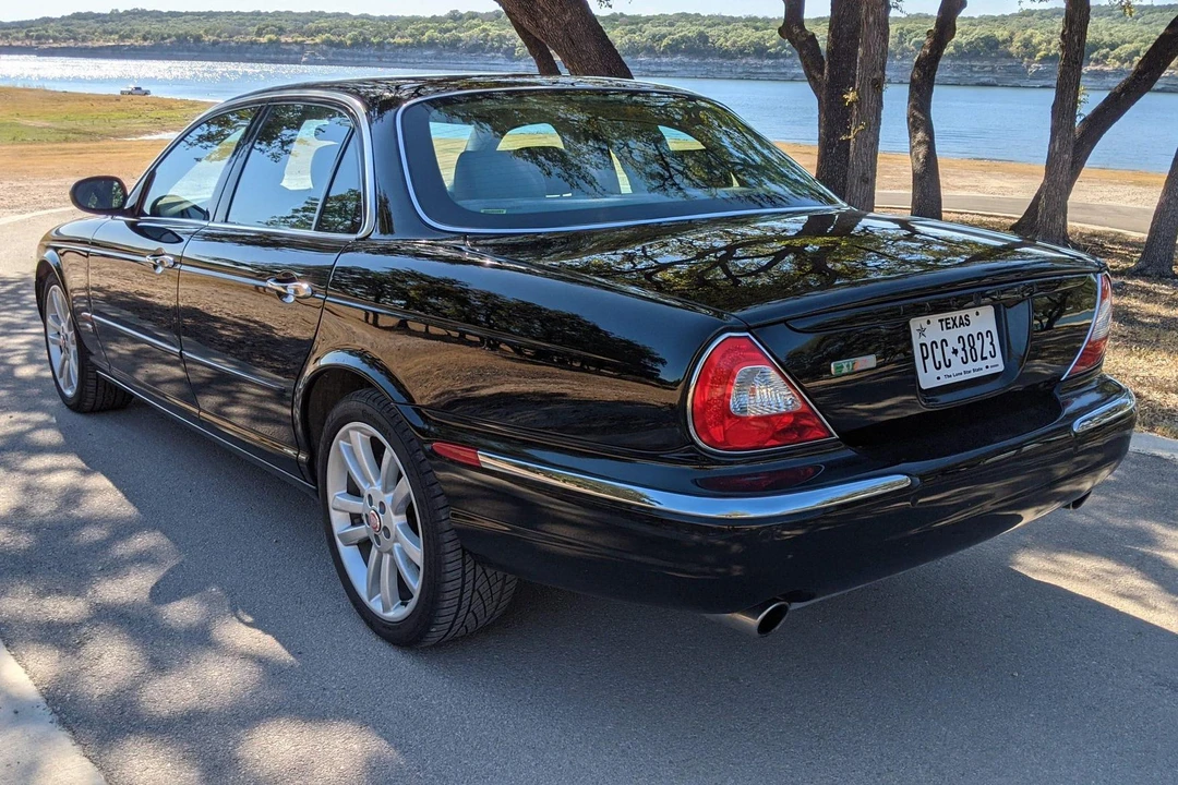 2004 Jaguar X350/X356/X358 XJR - Image 4 of 31