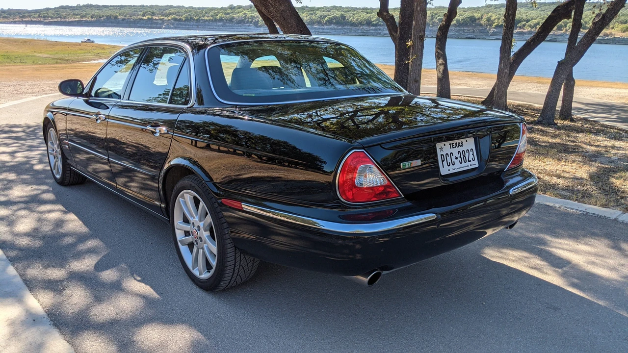 2004 Jaguar X350/X356/X358 XJR - Image 7 of 31