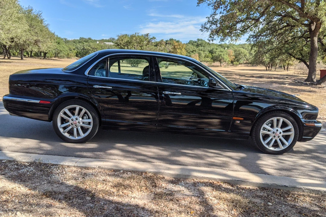 2004 Jaguar X350/X356/X358 XJR - Image 3 of 31