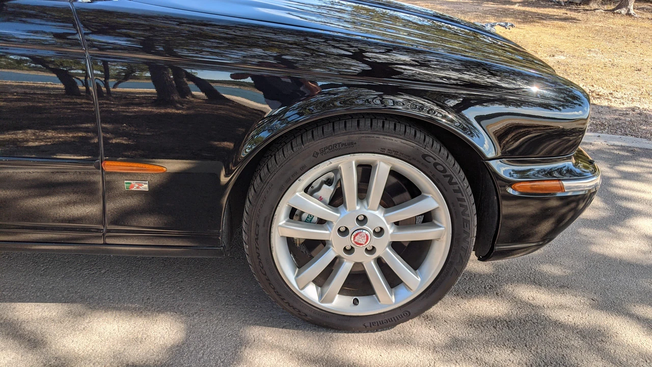 2004 Jaguar X350/X356/X358 XJR - Image 28 of 31