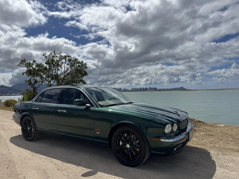 2004 Jaguar X350/X356/X358 XJR - Image 9 of 31