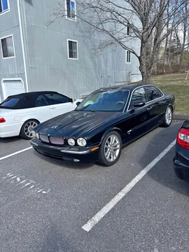 2004 Jaguar XJR Sedan