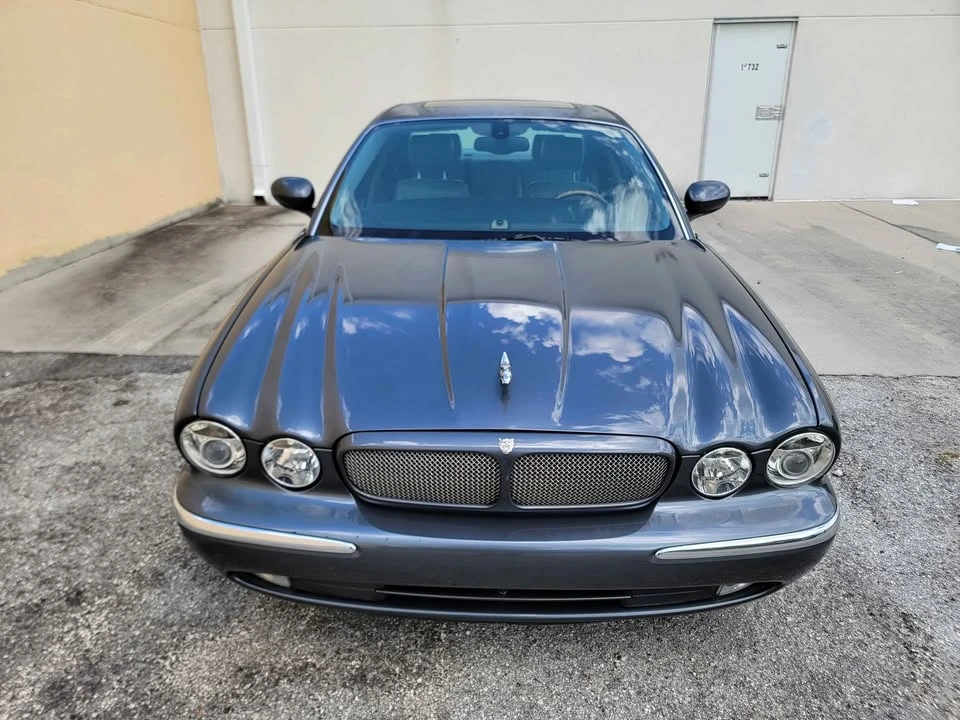 2004 Jaguar X308 XJR - Image 2 of 4