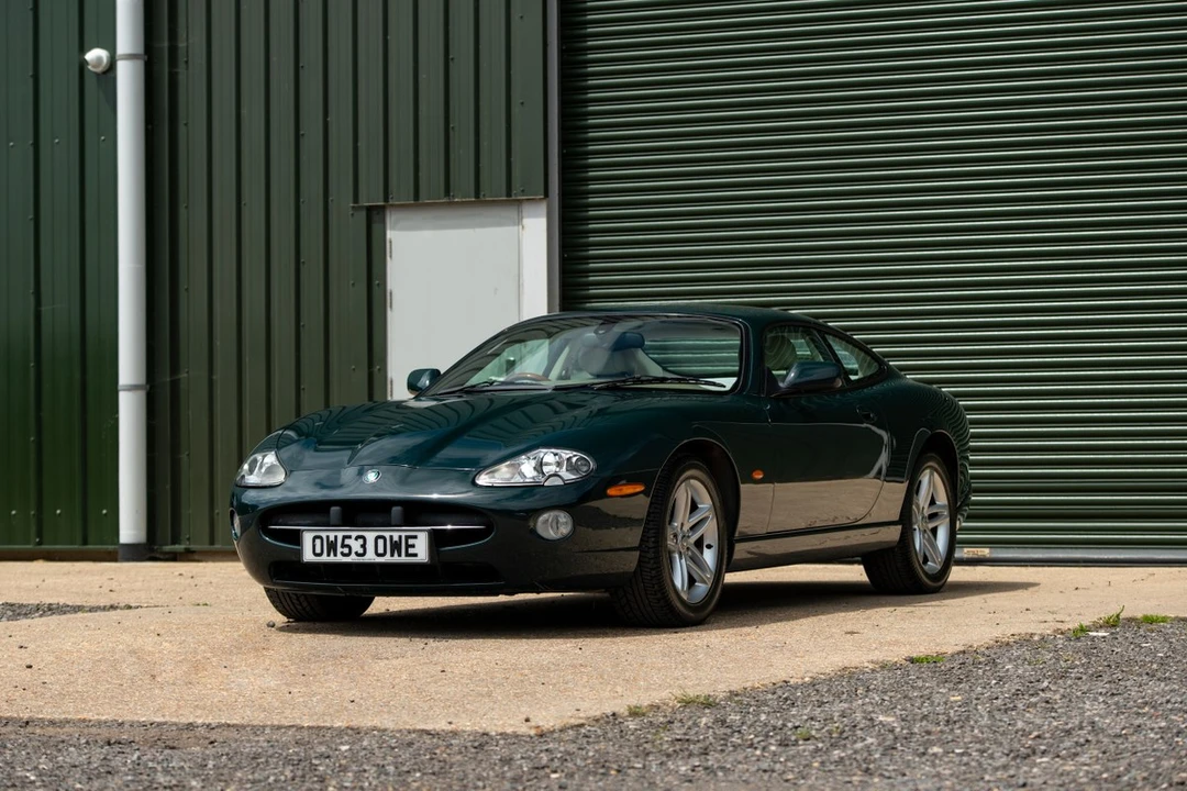 2004 Jaguar X100 XK8 - Image 12 of 30