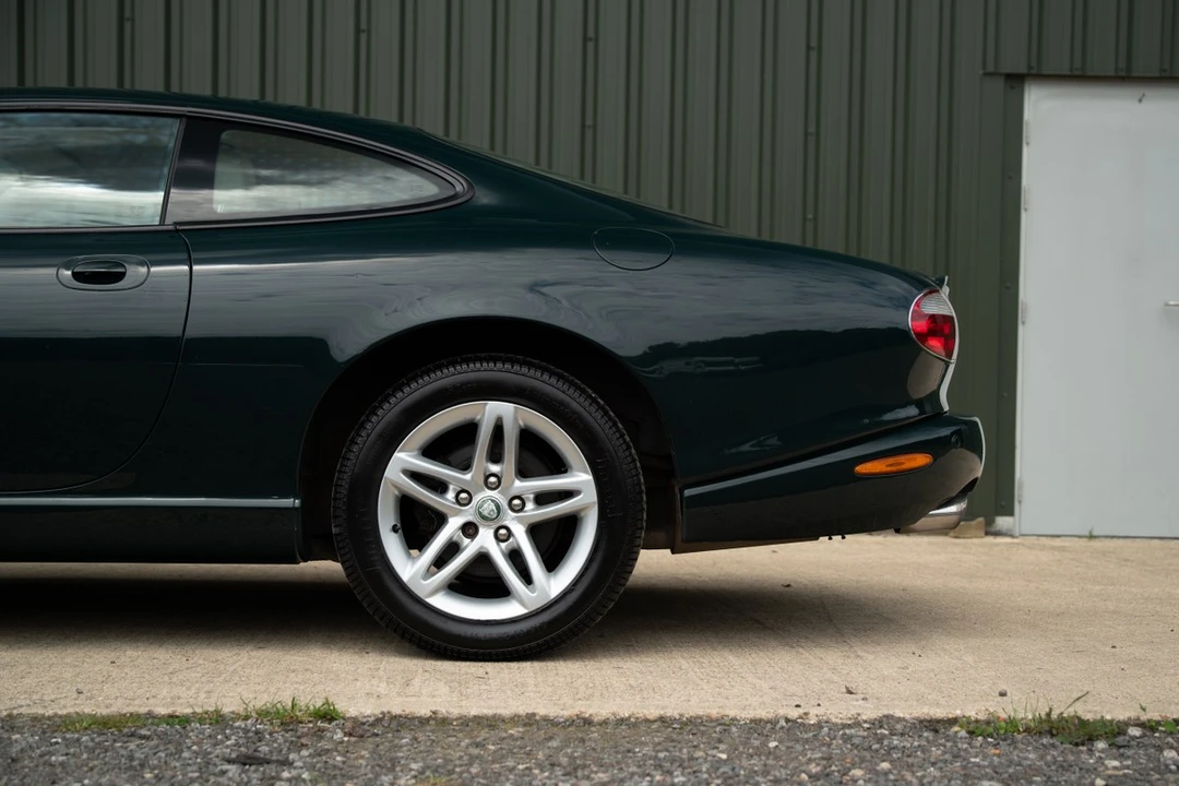 2004 Jaguar X100 XK8 - Image 17 of 30