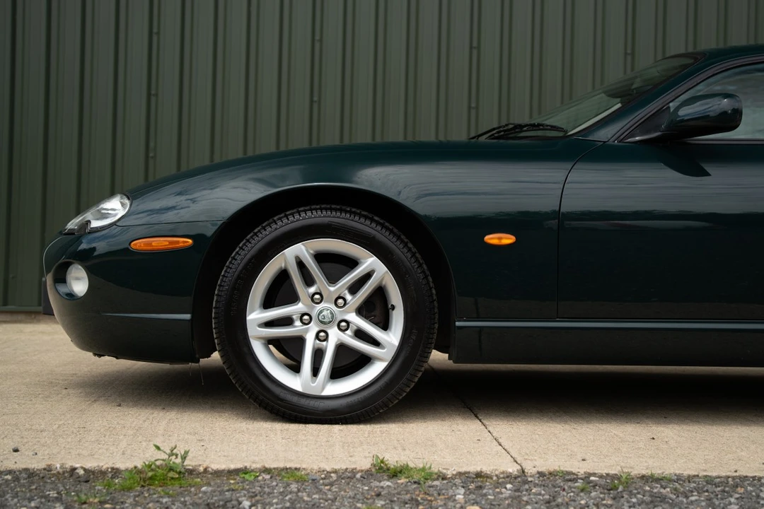 2004 Jaguar X100 XK8 - Image 16 of 30