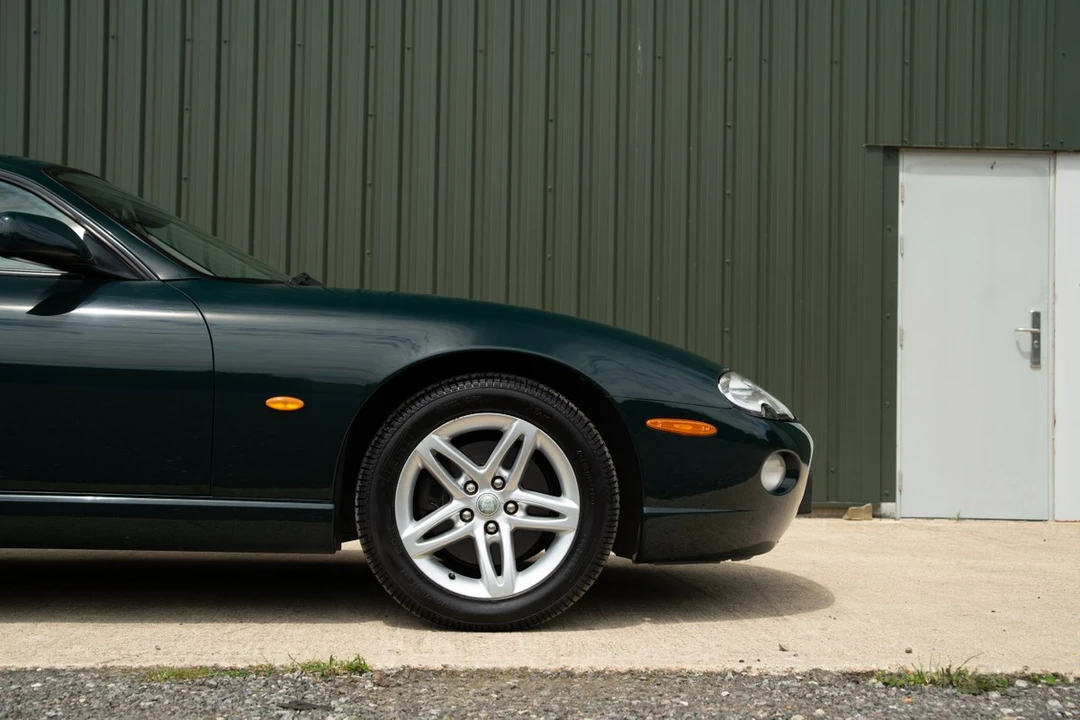 2004 Jaguar X100 XK8 - Image 15 of 30