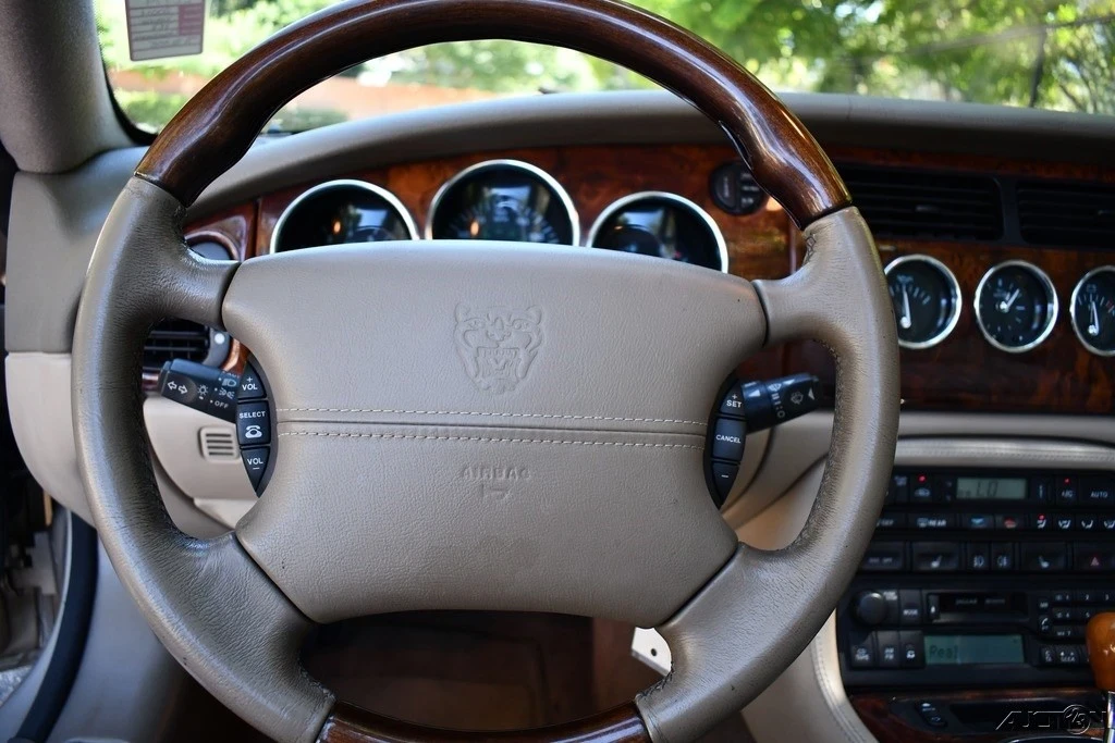 2004 Jaguar X100 XK8 - Image 13 of 21